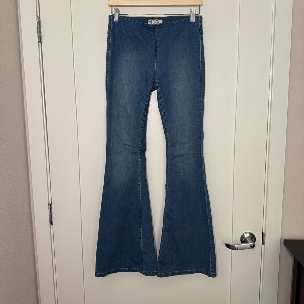Free People Penny Pull On Flare Jeans Womens 26W Blue Denim Retro Hippie Boho